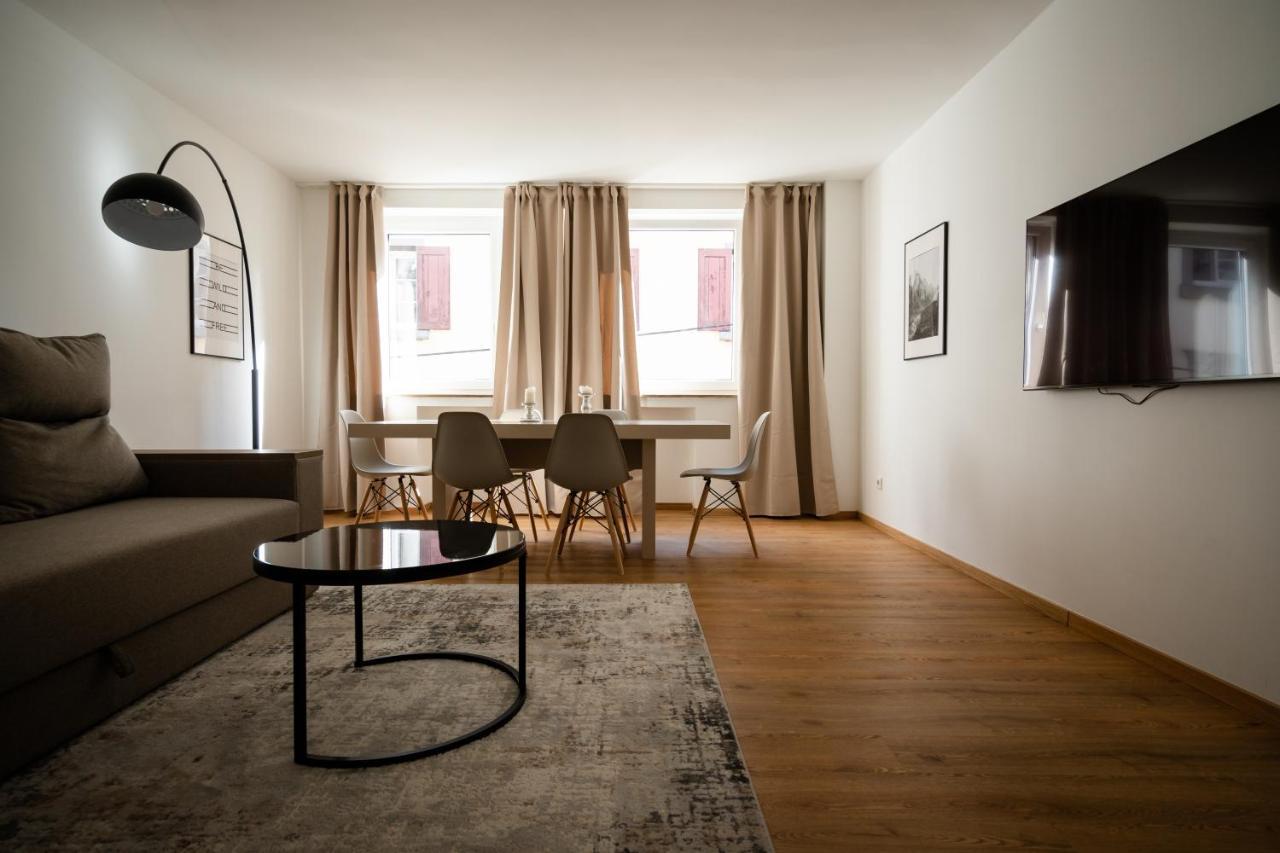 Old Town Apartment 2 Rooms/Baths — Photos 3